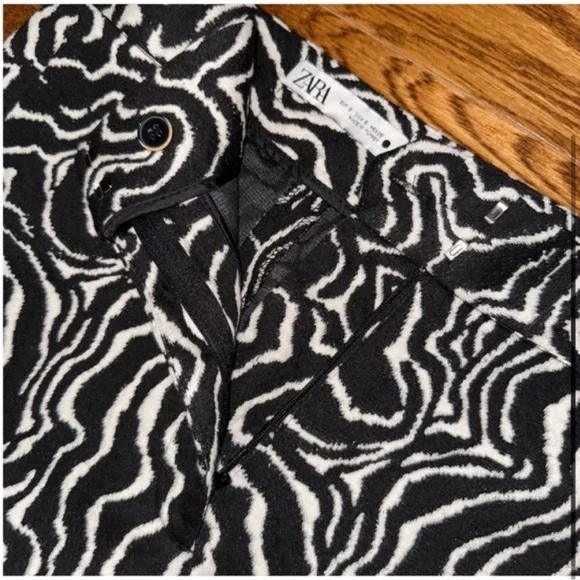 Swirl pattern pants - Picture 3 of 6